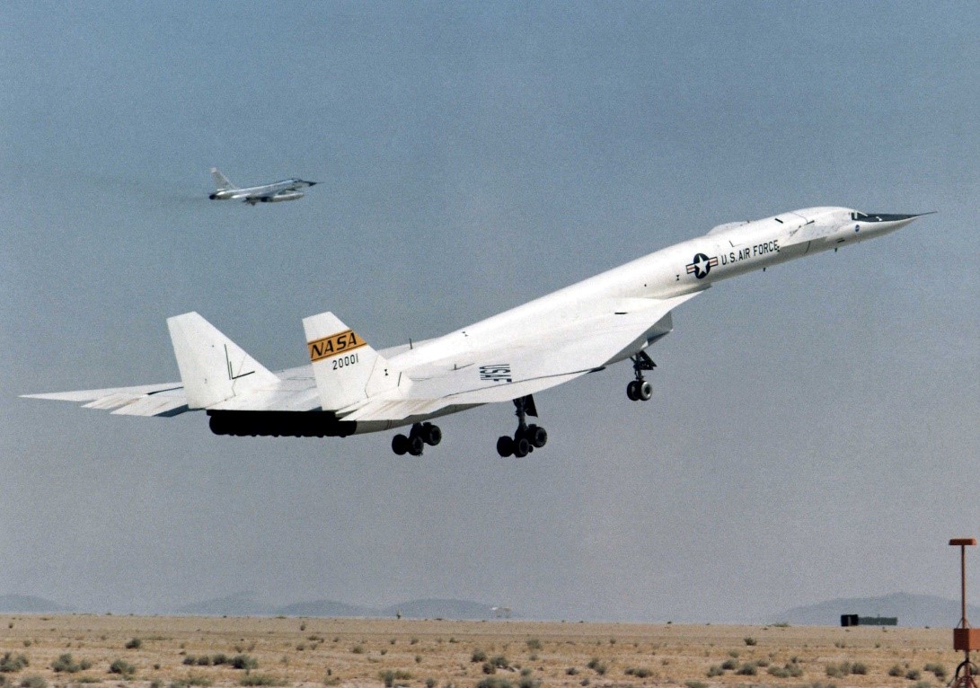 picture of XB-70  taking off